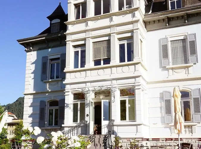 Adventure Interlaken Хостел Unterseen